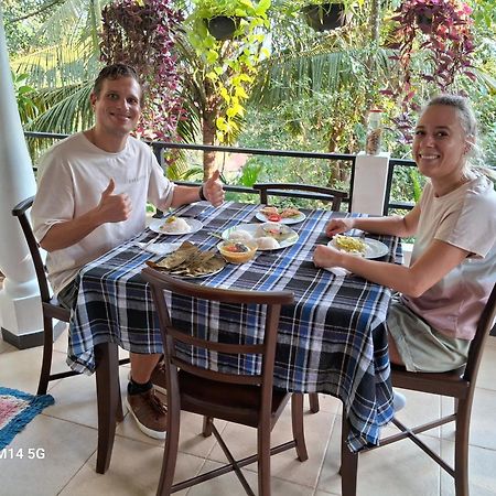 Rock Side Inn Unawatuna Ngoại thất bức ảnh