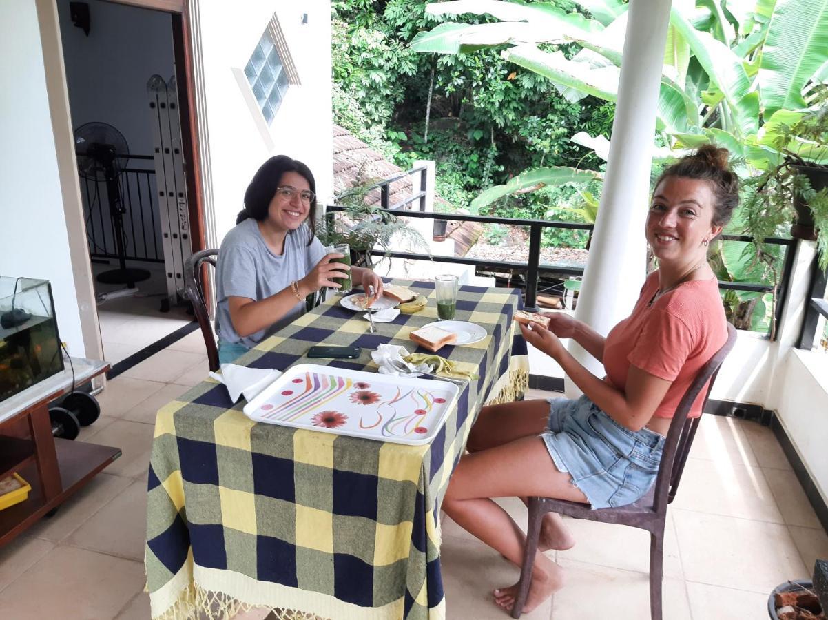 Rock Side Inn Unawatuna Ngoại thất bức ảnh