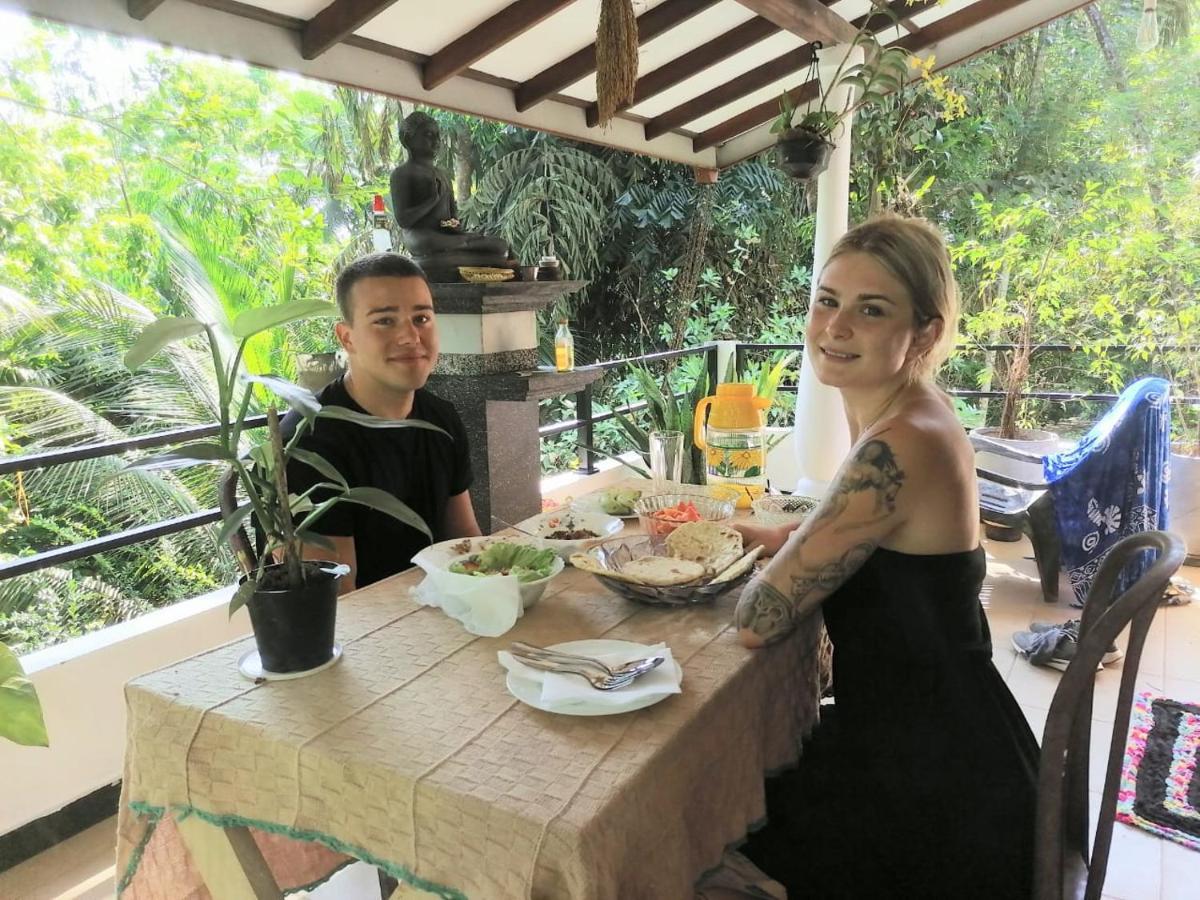 Rock Side Inn Unawatuna Ngoại thất bức ảnh